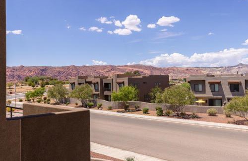 St. George Villa | A Green Escape at The Ledges