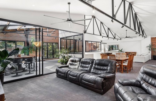 Cooks Hill Apartment | A hidden gem in the heart of Newcastle!