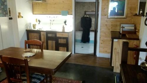 Northern Heights Bed & Breakfast | A La Folly The Retreat