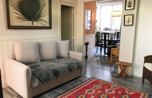 Dole Apartment | A little cocoon in the heart of old Dole