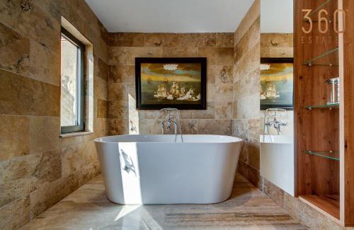 Valletta Villa | A luxurious Palazzo in Valetta with private Pool by 360 Estates