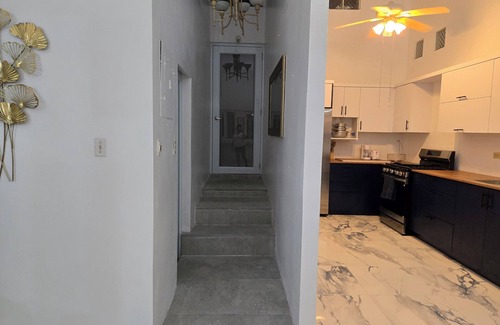 Valenciano Arriba Villa | A luxury escape, where the pool is always perfect