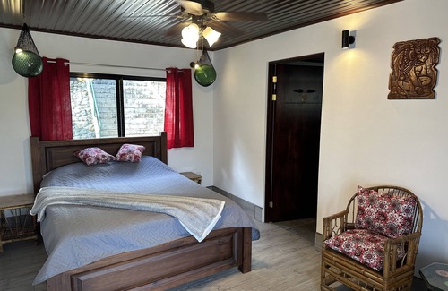 Quebrada La Gamba Cabin | A modern and remote retreat, where nature thrives amidst contemporary comforts.