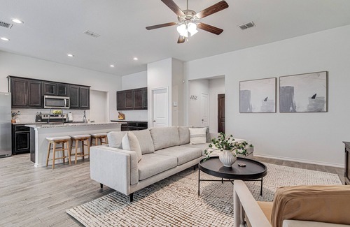 Joshua House | A Modern Gem for Families on the Move