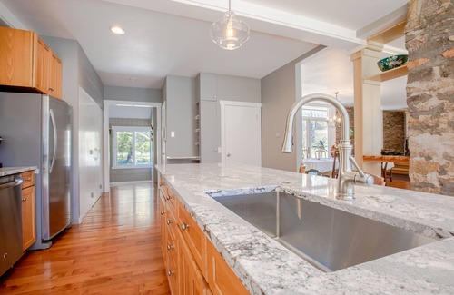 Stahlstown House | A Modern House in a Large Nature Reserve in Ligonier Valley!