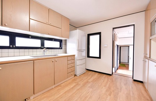 Izumisano House | A nostalgic mansion that looks like something out - BRUCE HOUSE/Izumisano Ōsaka