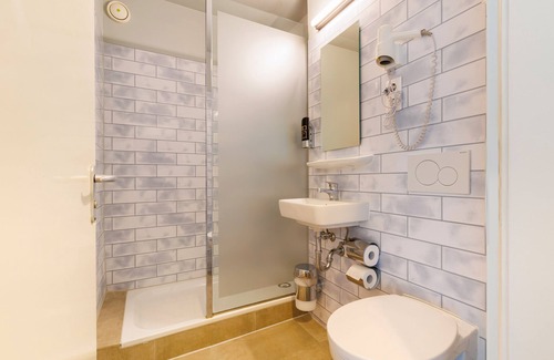 St. Vinzenz Hotel | a&o München Hackerbrücke