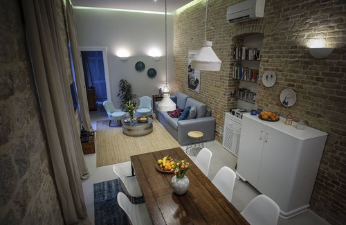 Split Apartment | A Palace from 1881, rebuilt in 2016