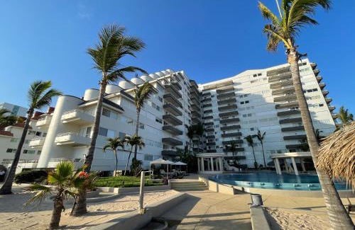 Quintas del Mar Apartment | a pie de playa con hermosa vista by G P S rentas