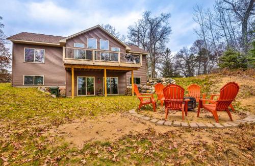 Tomahawk House | A Place To Gather