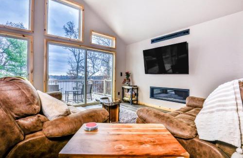 Tomahawk House | A Place To Gather