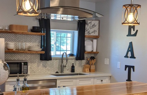 Flagstaff Cottage | A quiet cottage, nestled in the heart of the forest