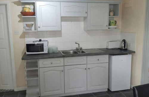 Rewe Apartment | A quiet self-contained flat close to Exeter.