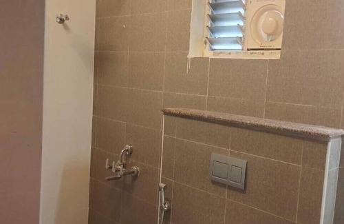 Parthasarathy Puram Hotel | A.R Residency