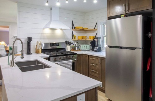 Scugog Cottage | A Ray of Sunshine on Scugog