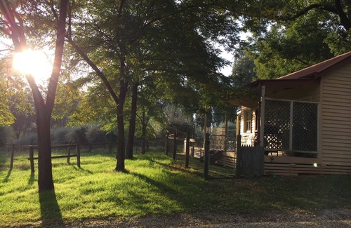Staghorn Flat Cottage | A Romantic Getaway pet friendly farm stay