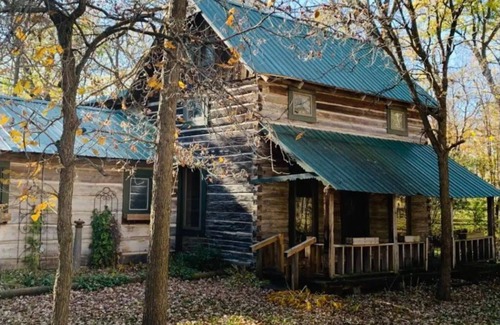 Meeker County Cabin | A Rustic Cabin on Long Lake
