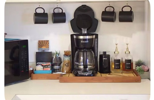 Richmond Cottage | A safe, family friendly bird watchers paradise with a beautiful ocean view.