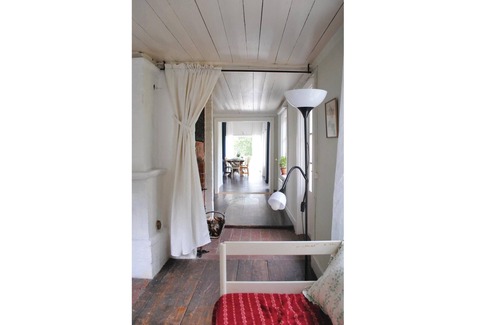 Sodertalje House | A spacious cottage with interesting architecture and accommodating a jacuzzi for 2 persons in the ho