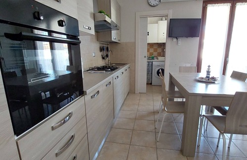 Marina di Vasto Apartment | A stone's throw from the sea, "Grecale house"