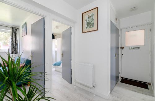 Redbridge Apartment | A Stunning Flat in London, Gants Hill