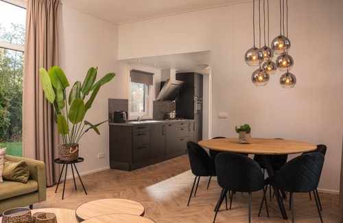 Rijssen Cabin | A stylish cottage with fine views over the fields of Twente. Being free in Twente!