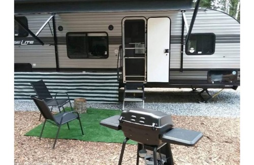 Rockport House | A time spent in Paradise Camp is a Unique & New Adventure at Woodland 2 Camps