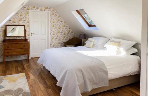 Raymonds Hill House | A Twist Of Lyme