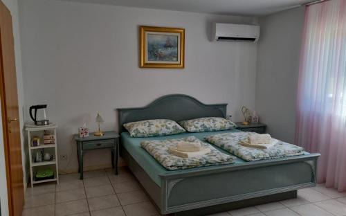 Contone House | A u r o r a Central Room tra Locarno, Lugano e Bellinzona a 1 minuto FFS