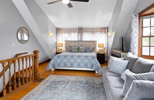 Wareham Center House | A Wave from it All: Swift's Beach Wareham