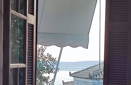 Akrogialion House | A2. Akrogiali Seaside apartment