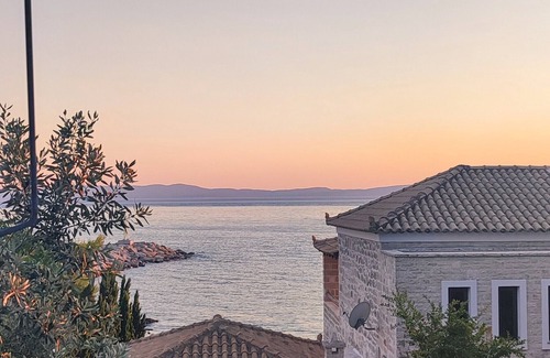 Akrogialion House | A2. Akrogiali Seaside apartment