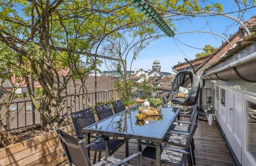 Old Town Apartment | Aaaluxuryrooftopviewsoldtownbestlocationac