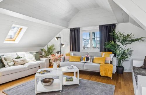 Old Town Apartment | Aaaluxuryrooftopviewsoldtownbestlocationac