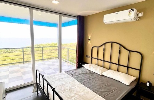 Kunkeshwar Hotel | Aalayah Stays