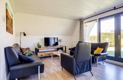 Zwiggelte House | Aalscholver I Nette Vrijstaande Vakantiewoning