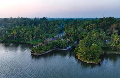 Chavara Villa | Aamees paradise