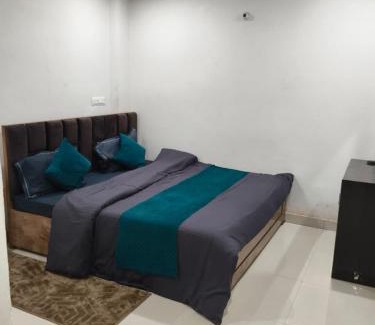 Varanasi House | Aangan paying guest house