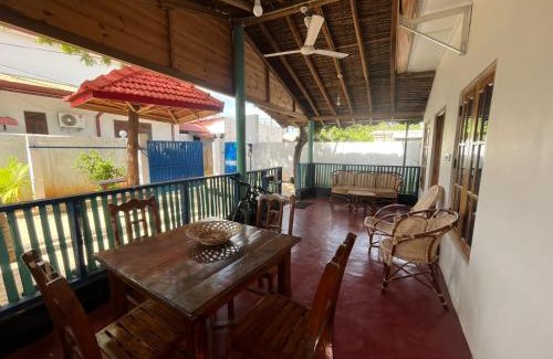 Uppuveli House | Aara Holiday Home