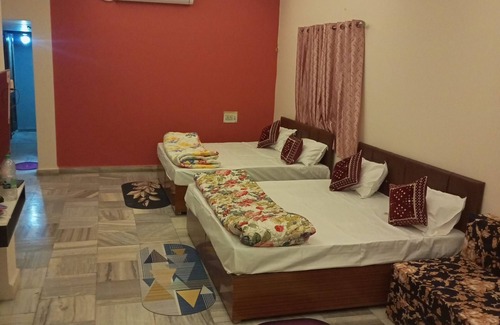Ujjain Bed & Breakfast | Aashirwad Residency @ Home Stay/Bed & Breakfast Unit of MP Tourism Board