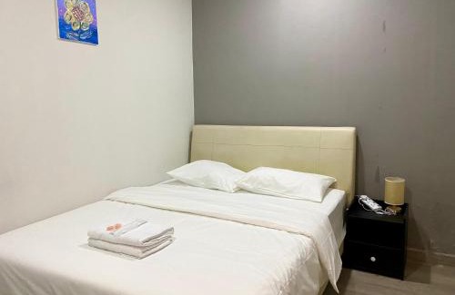 Downtown George Town Hostel | Aayu Muntri - 4 mins to Chulia St George Town