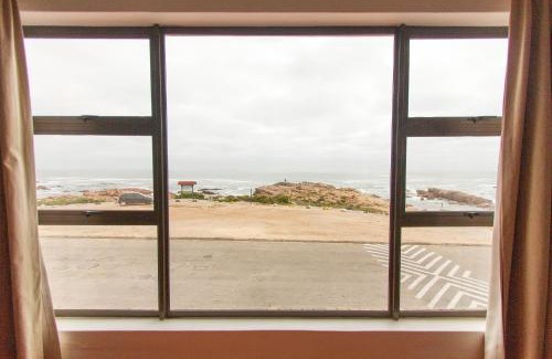 Lambert's Bay House | Abalone Self-Catering