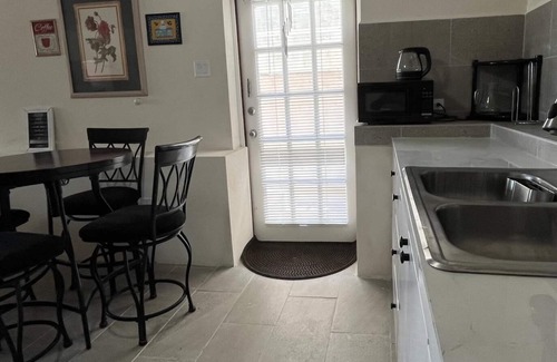 Ocean City Apartment | Abbe Garden Hideaway