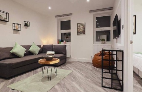 Reading City Centre Apartment | Abbey Corner By Nivaas 4 : One-Bedroom Apartmentnn