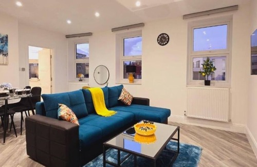 Reading City Centre Apartment | Abbey Corner By Nivaas 4 : Apartment with City Viewnn