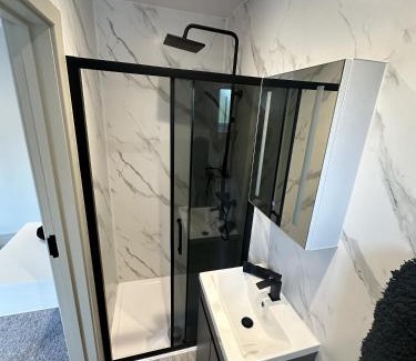 Waltham Abbey House | Abbey Rooms