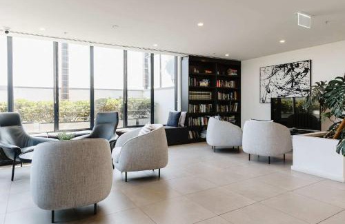 Abbotsford Apartment | Abbotsford Abode With Pool Parking & Gym