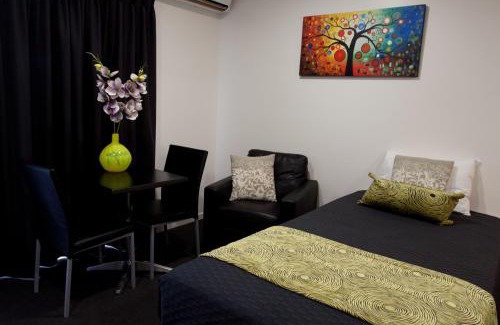 Emerald Hotel | Abode37 Motel Emerald