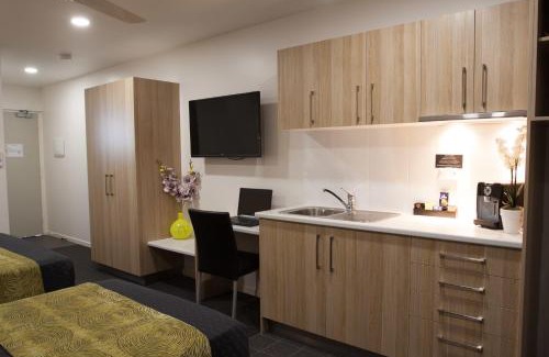 Emerald Hotel | Abode37 Motel Emerald