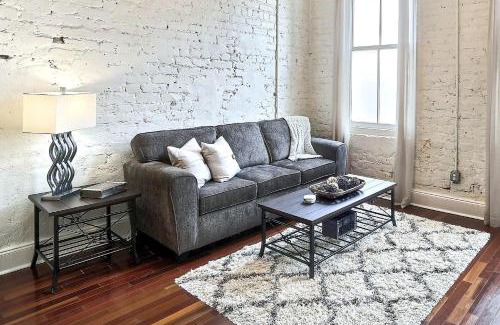 Historic District - North House | Above Broughton St 3015B